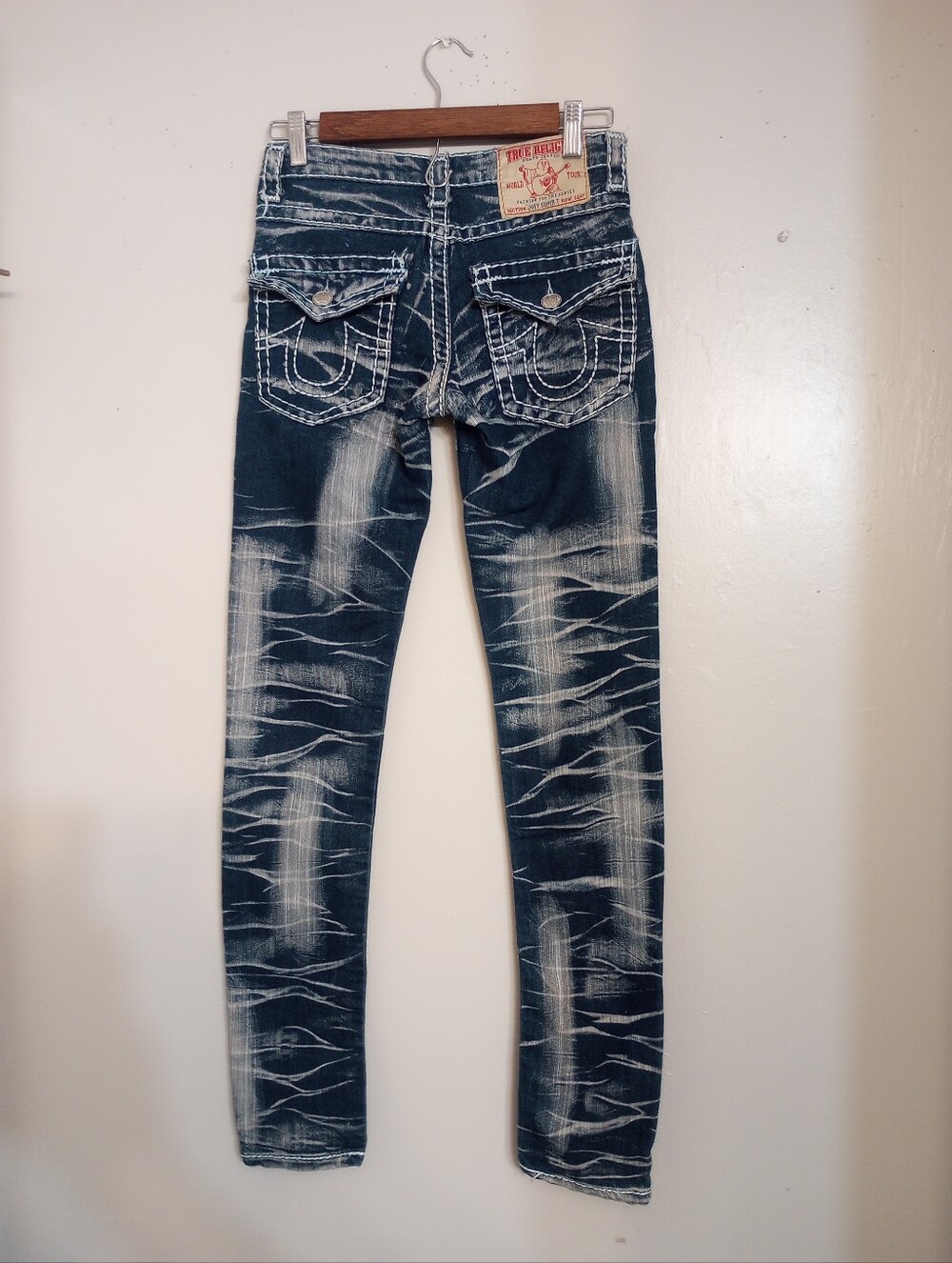 True Religion Women's Acid Washed Skinny Jeans - Picture 4 of 6